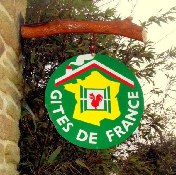 Les Pieds Dans L'Herbe Rosporden Exterior foto